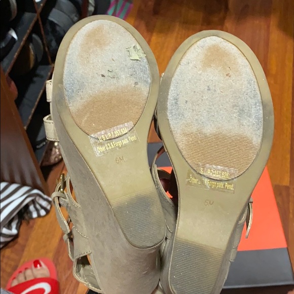 G by guess wedges - Picture 7 of 14